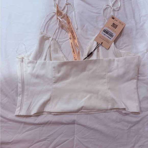 White Crop Top - Picture 3 of 4